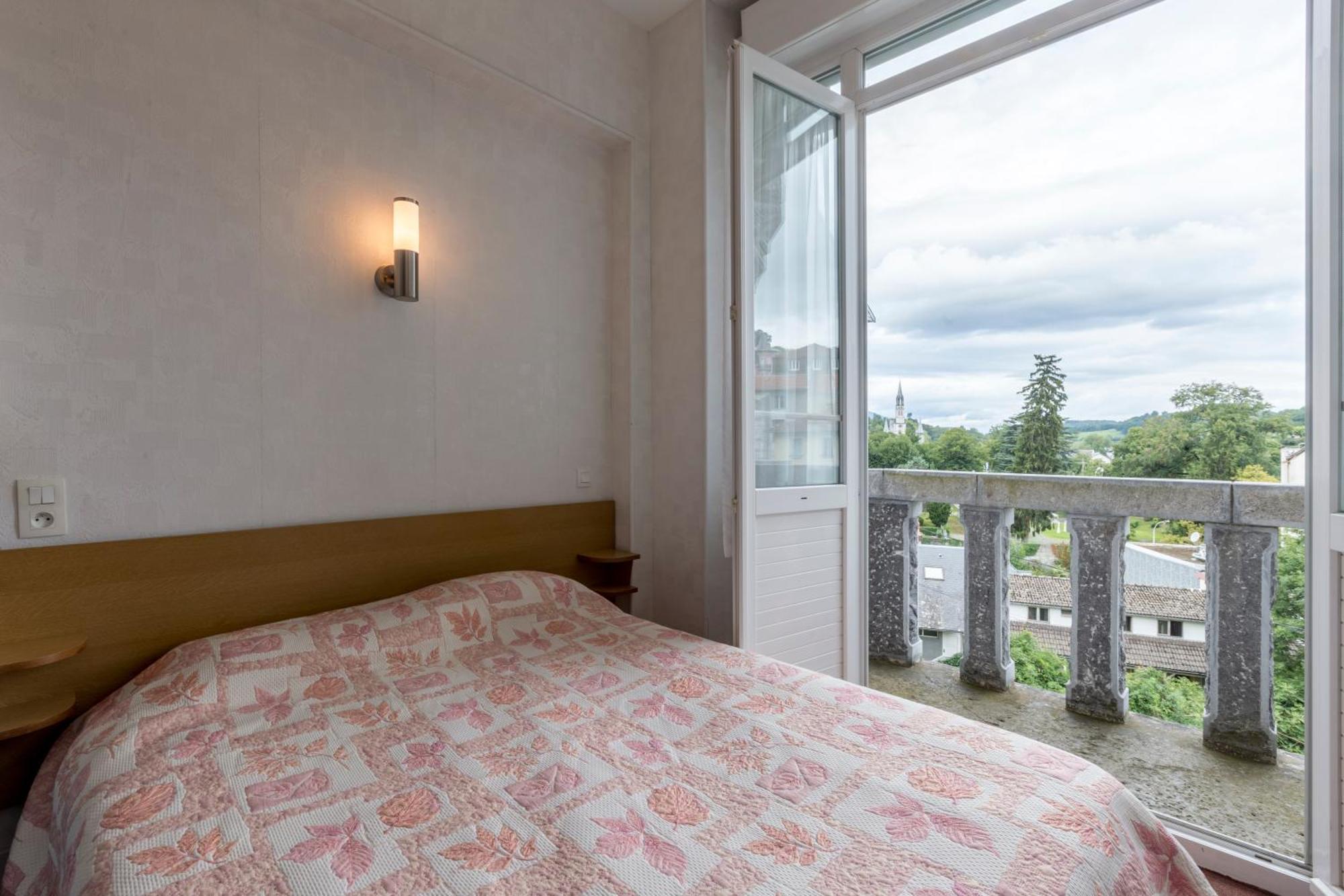Hotel Montfort ルルド エクステリア 写真